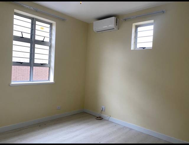 1.5 BEDROOM FLAT FOR SALE IN GLENWOOD